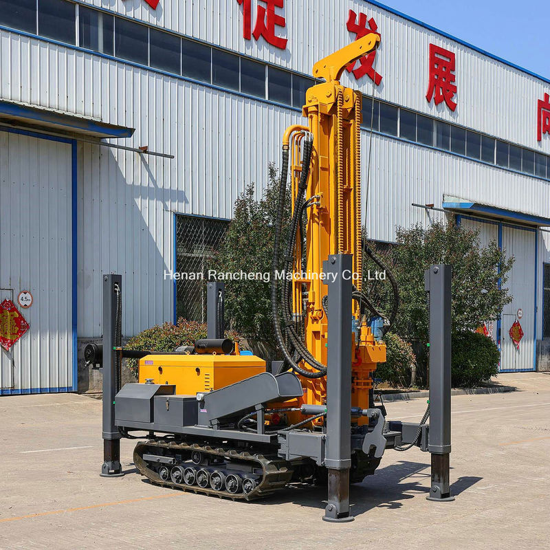 Gorąca sprzedaż Głębokość 200m Crawler zamontowany wodociąg wiertniczy 58KW YuChai silnik wysokoprężny