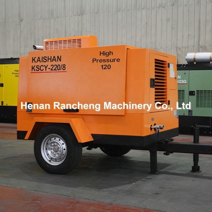 Przenośny kompresor powietrza z śrubą Diesla o masie 1400 kg 55 kW dla ciśnienia roboczego 8 barów