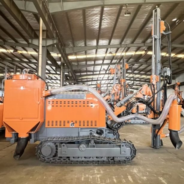 Hydrauliczna wiertnica powierzchniowa DTH (Down-The-Hole) z separacją do momentu obrotowego 3200 Nm